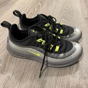 Nike Air Max Axis Little Kids